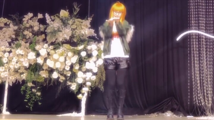 Recording the first time in life that Sakura Futaba climbed the platform alone and danced INTERNET Y