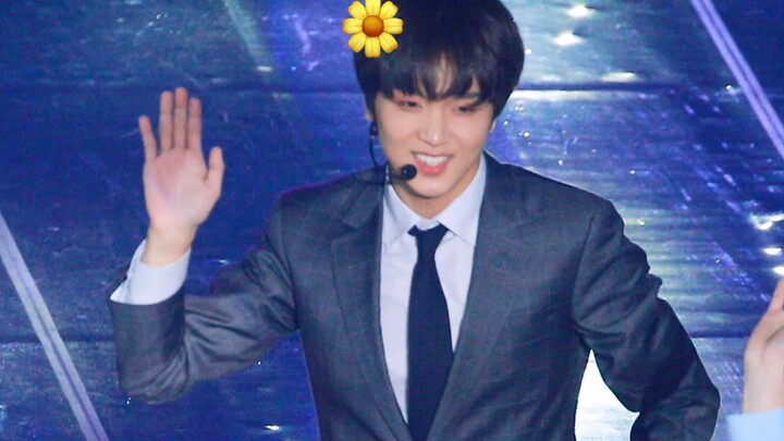 【อี คเยชาน/4k】ฤดูใบไม้ผลิก็มาถึงแล้ว 🌼 แล้วจะยังไม่ได้ดูซิฟูเสี่ยวไห่เต้นเพลง TOUCH ได้ยังไงกัน?