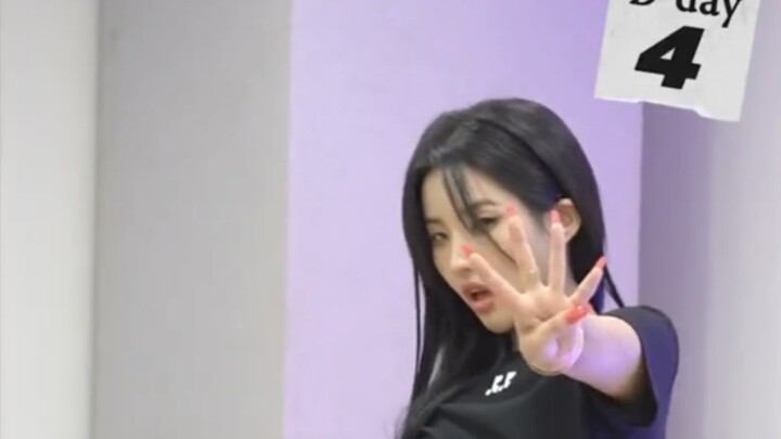 العد التنازلي لجولة (G)I-DLE العالمية: D-4