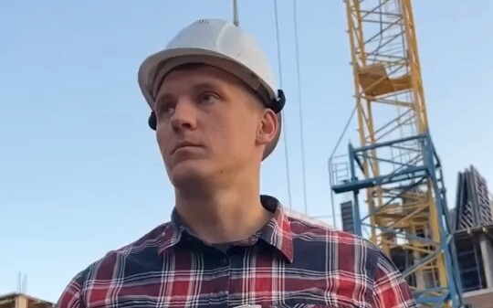 مسؤول السلامة: حياتي كلها كالمشي على الجليد الرقيق 😭