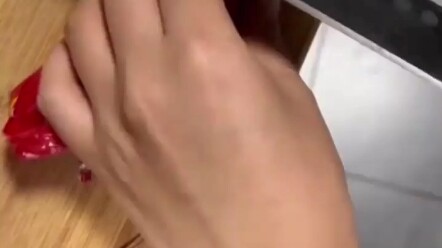 ชายโชว์ “ถังขยะอัจฉริยะ” ในบ้าน ทิ้งเท่าไรก็ไม่เหลือสักชิ้น ใบใหญ่ทำงานอัตโนมัติเต็มรูปแบบ ใบเล็กทำง