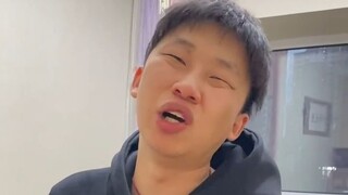 室友被狗咬了后，突然变异行为可怕，我该怎么办