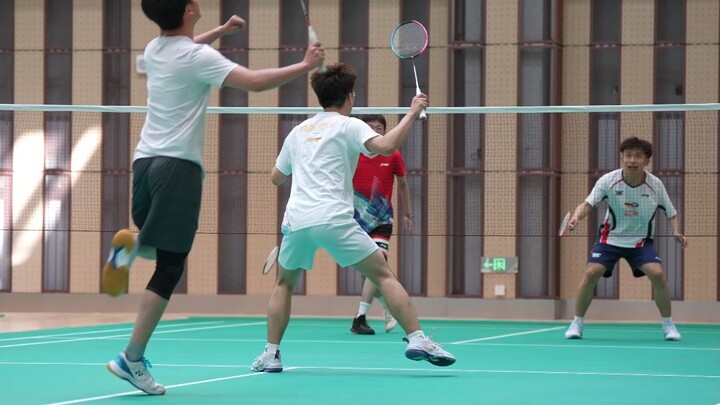 “Tự do chơi cầu lông” quanh năm! Đại học Công nghệ Cáp Nhĩ Tân đã xây dựng 100 sân cầu lông trong nh