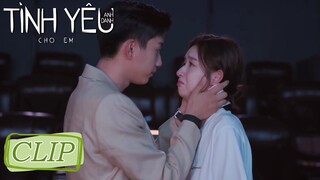 Clip Tập 26 Vợ khóc vì xem phim, Tân Kỳ nựng má an ủi cưng dễ sợ! | Tình Yêu Anh Dành Cho Em | WeTV