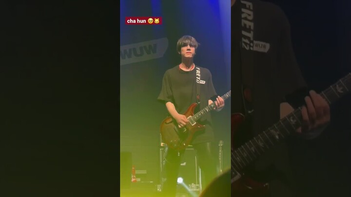 i could watch hun play guitar all day 🥰 #nflying #kpop #kpopidol #band