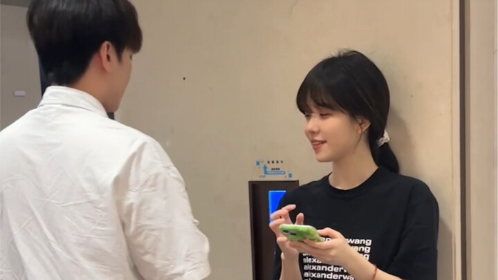 بعض الناس يكفي أن تراهم مرة واحدة في العمر.