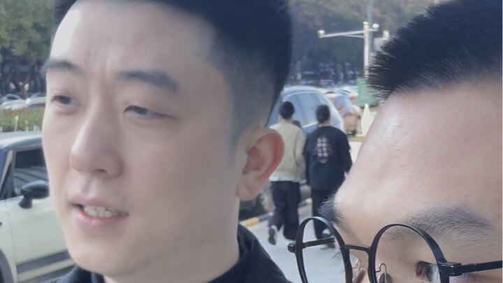 Hmph, I hate my older brother!