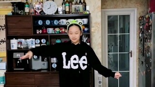 Watch the confident and handsome Mushroom Sister dance popping