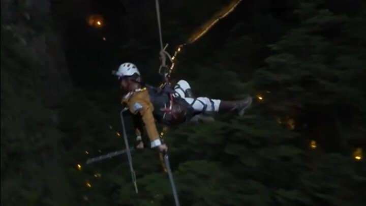 Watch closely—this is what a 3D maneuvering gear really looks like.