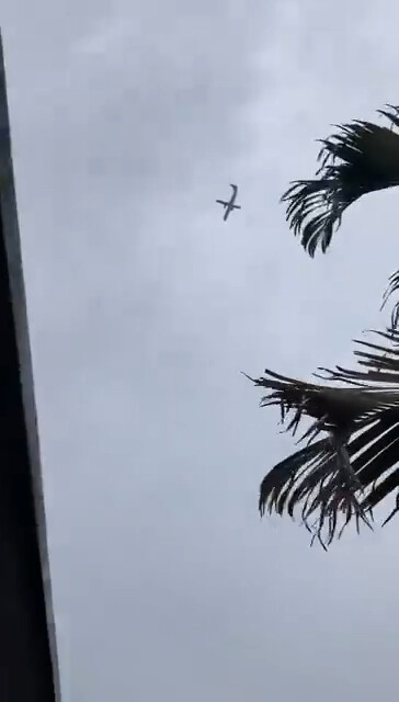 Saya sangat menyesal mengunggah video sedih ini sementara semua orang sedang bermesraan. Berita pent