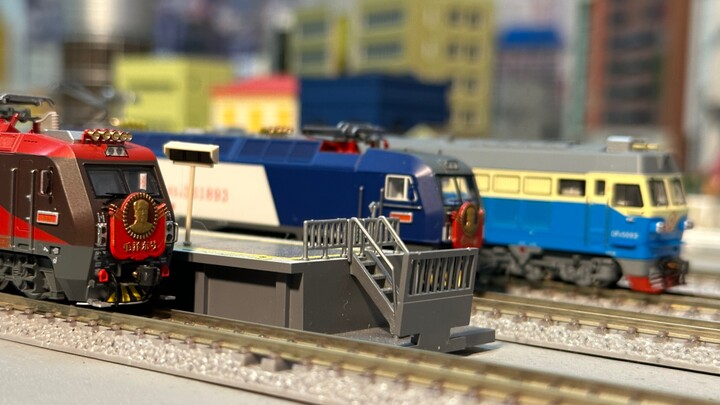 Which country has the best trains? N-scale train model in action