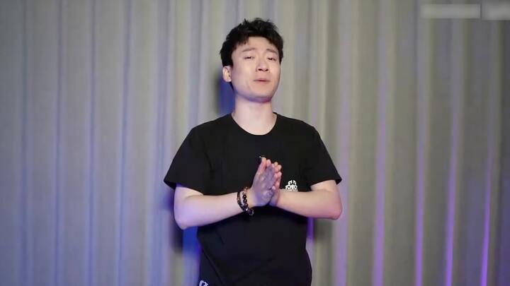 Đã bán hết trong chớp mắt! Bộ bài Crayon Shin-chan giá 150 tệ trông như thế nào? ?