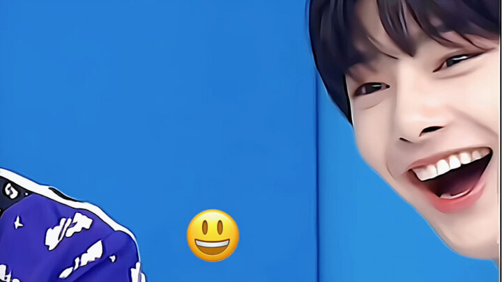 【Liang Jingyin】Causing chaos on camera, then suddenly caught—his reaction is just so adorable, like 