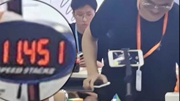 [The Worst Rubik's Cube Solver Ever] Kang Xionghua | Solved a Tetrahedron Rubik's Cube in 11.451 Sec
