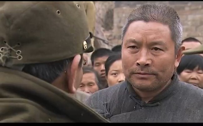 Son Becomes a High-Ranking Officer in the Army, Country-Dwelling Dad Shows Up and Slaps Him in Furio