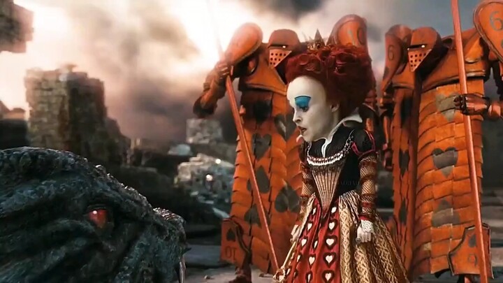 Ratu Merah sama sekali nggak punya kekuatan, kok orang-orang ini ngotot mau nurutin dia?