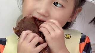 女孩子也喜欢奥特曼