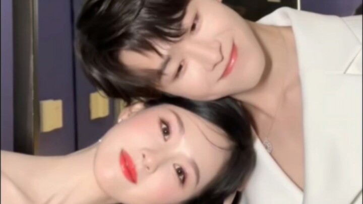这正主比cp粉猛多了啊，这不是真要谈了吧，要不就为了我们谈一个叭😘