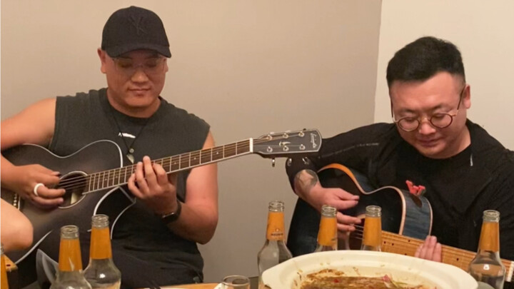 Sebelumnya sudah di-repost oleh akun lain, kalau aku posting lagi sendiri masih ada yang mau nonton 