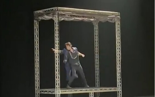 ก็แค่เสกคนออกมาเท่านั้นเอง,,, แม่งโคตรเจ๋งเลย 😲😲