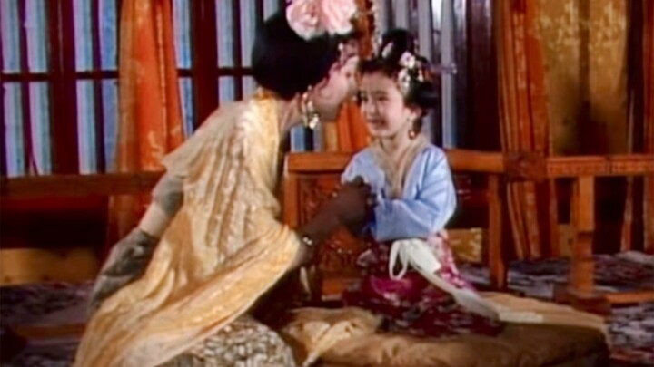 【Dương Mịch】Dáng vẻ thời thơ ấu của Tiểu Mịch khiến người xem cảm thấy ấm lòng