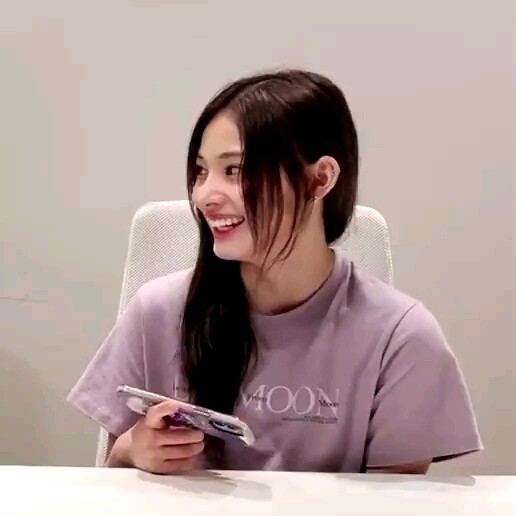 Gần đây, ca khúc mà jinni đang mê mẩn chính là Illusion của aespa