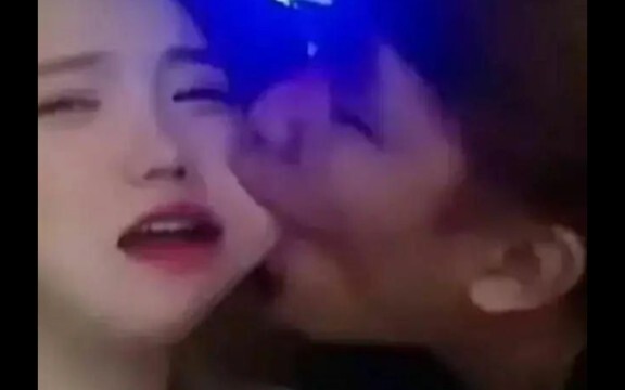 Một khuôn mặt được Chúa hôn, Chúa: Tôi không có