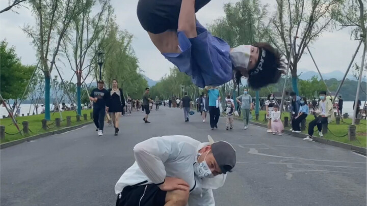 สเต็ปแดนซ์สุดเท่และท่าฟลิปของฉัน พร้อมเฮฮาต่อไปกับบีบอยฮ่าวหราน