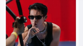 Khi một diễn viên tham gia một nhóm nhạc nam, bạn có biết giảm chiều là gì không?