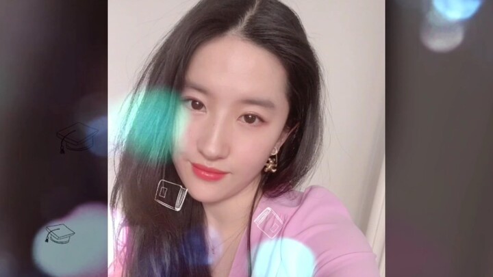 ประวัติการพัฒนาการเซลฟี่ของหลิวอี้เฟย: พี่สาวเทวดาที่แอบไปเรียนคอร์สถ่ายเซลฟี่!