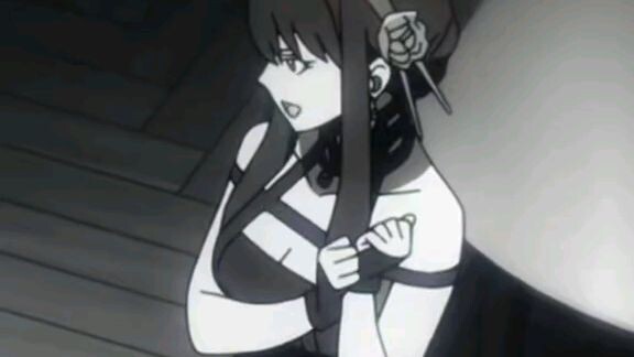 Episode 3:Yor mengajarkan Anya untuk menjadi seorang pembunuh bayaran ⍢⃝    :v