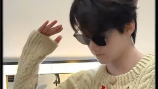 تشو كه يو | رقصة الإيماءات الحلوة جدًا لـ "كوبيدو" التي تُظهر أسلوب الراب ليست سهلة أيضًا هاها