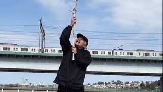Thật khó để không nghi ngờ anh ta thực sự có một cây đũa thần