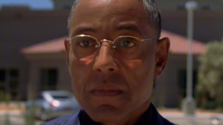 ความล้มเหลวครั้งใหญ่ที่สุดของบริษัท Uncle Fried Chicken คือการคุกคามครอบครัวของ Walter White