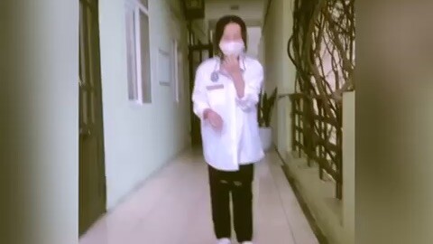 Xin lỗi vì tui đã cười