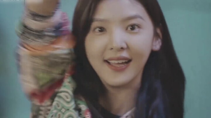 هل أصبح أداءه التمثيلي مريعاً إلى هذا الحد؟! بينما الآخرون ما زالوا يصبغون شعرهم باللون الأبيض ويضعو