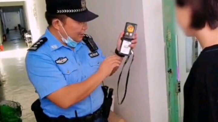 Polisi: Aku jadi pengganti sekarang?