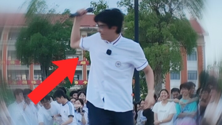 “Người mắc chứng sợ giao tiếp nhất toàn trường”