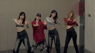 和美女们一起跳舞就是开心