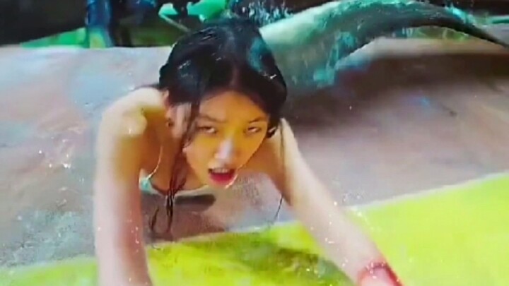 คุณคือนางเงือกที่ฉันจะปกป้องไม่ว่าจะด้วยวิธีใดก็ตาม