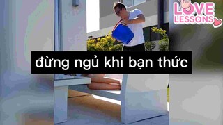 Đừng ngủ khi bạn thức