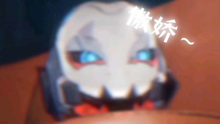 【命运拳台】谁能想到，这个头盔是一个傲娇白毛～