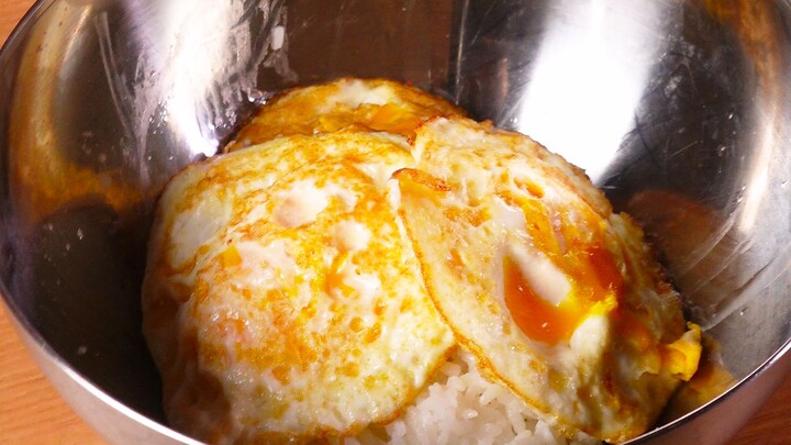 The simplest egg-on-rice dish! Less than 4 yuan per bowl.