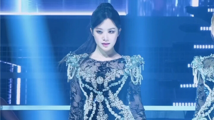 Super Lady’s debut stage: Dance break dedicated to Shu Hua—she totally owns it!