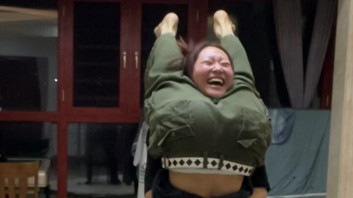 Melihat sampulnya tidak tahu sedang apa 8