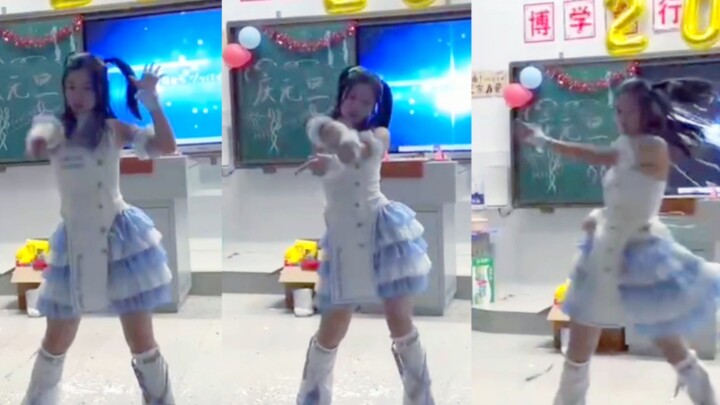 高三最后一个元旦在班上跳了ビビデバ！！