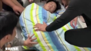 يتناول الأولاد الأطعمة المقلية السريعة كل يوم، لكن أجسامهم أصبحت أنحف وأرق