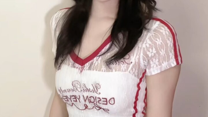 If you love me, put me in Chanel 😗🩷