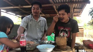 ก้อยเห็ดขมกินข้าวนาอ้ายเปเล่