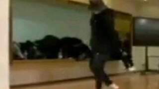 【Chung Chen Le】Phòng tập luyện Boy With Luv tập trung